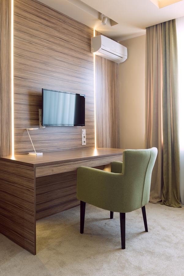 Come Inn Astana Bagian luar foto
